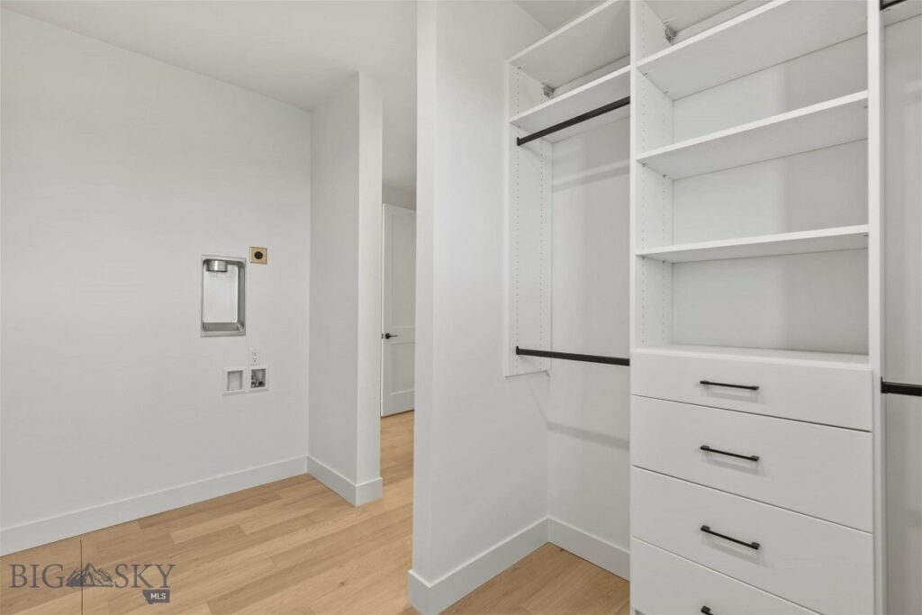 1605 Cambridge Drive