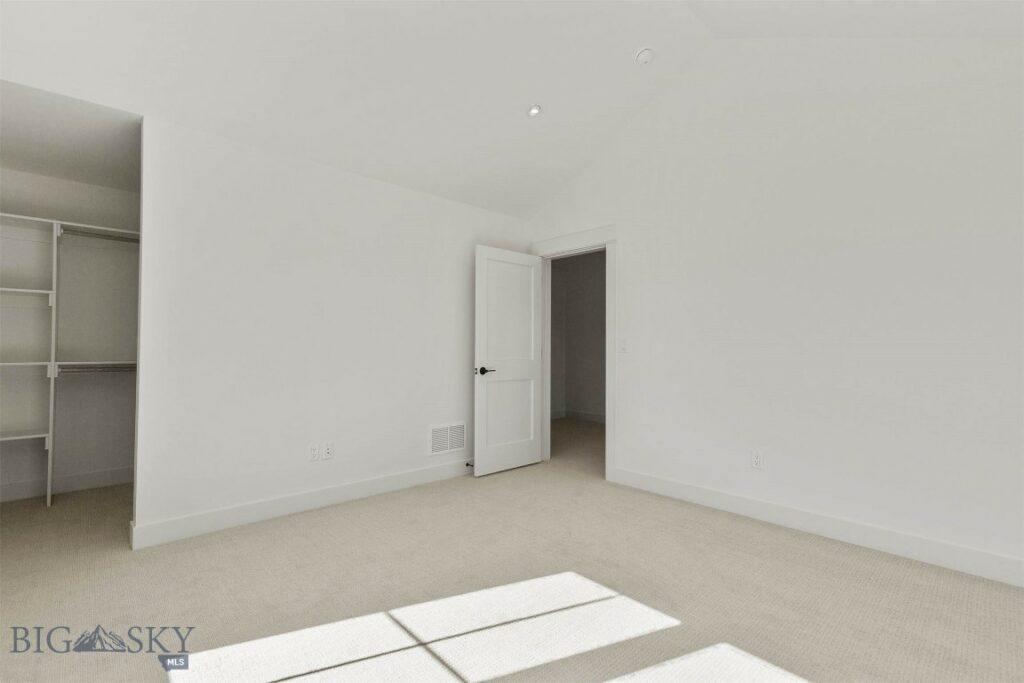 1605 Cambridge Drive