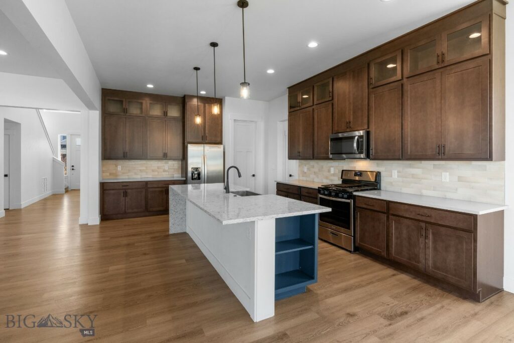 1607 Wyatt Earp Court