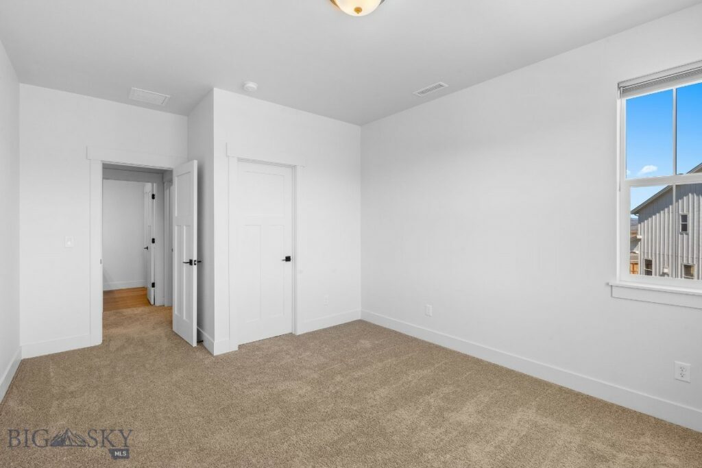 1607 Wyatt Earp Court
