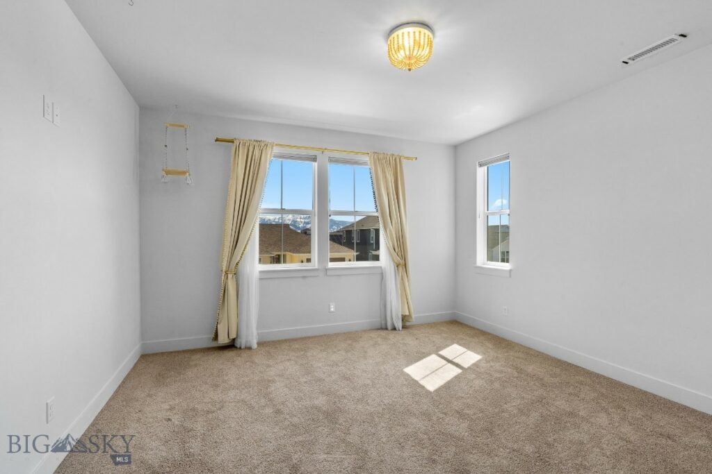 1607 Wyatt Earp Court