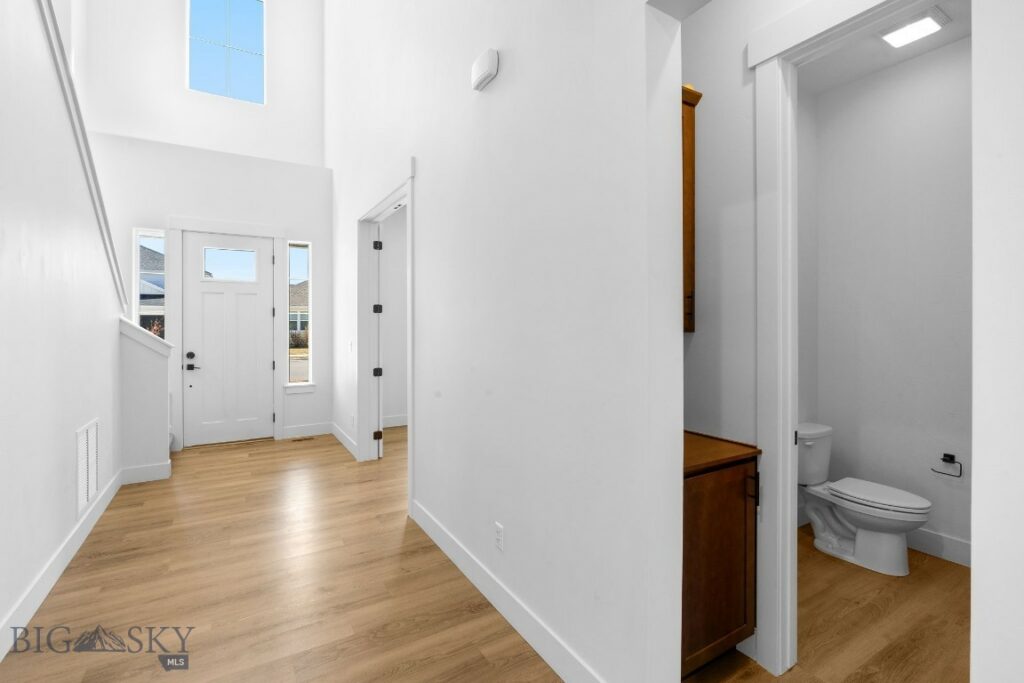 1607 Wyatt Earp Court
