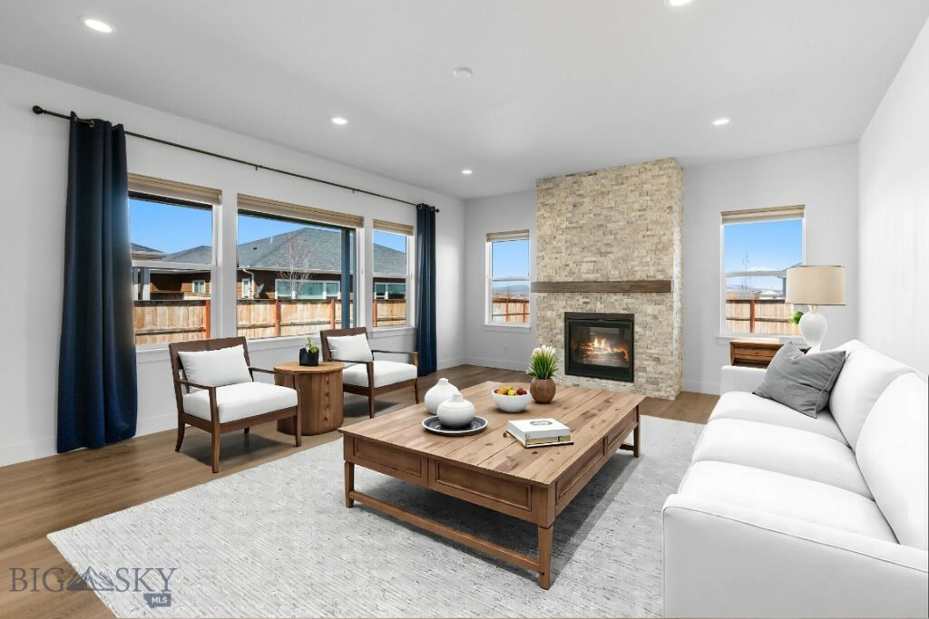 1607 Wyatt Earp Court