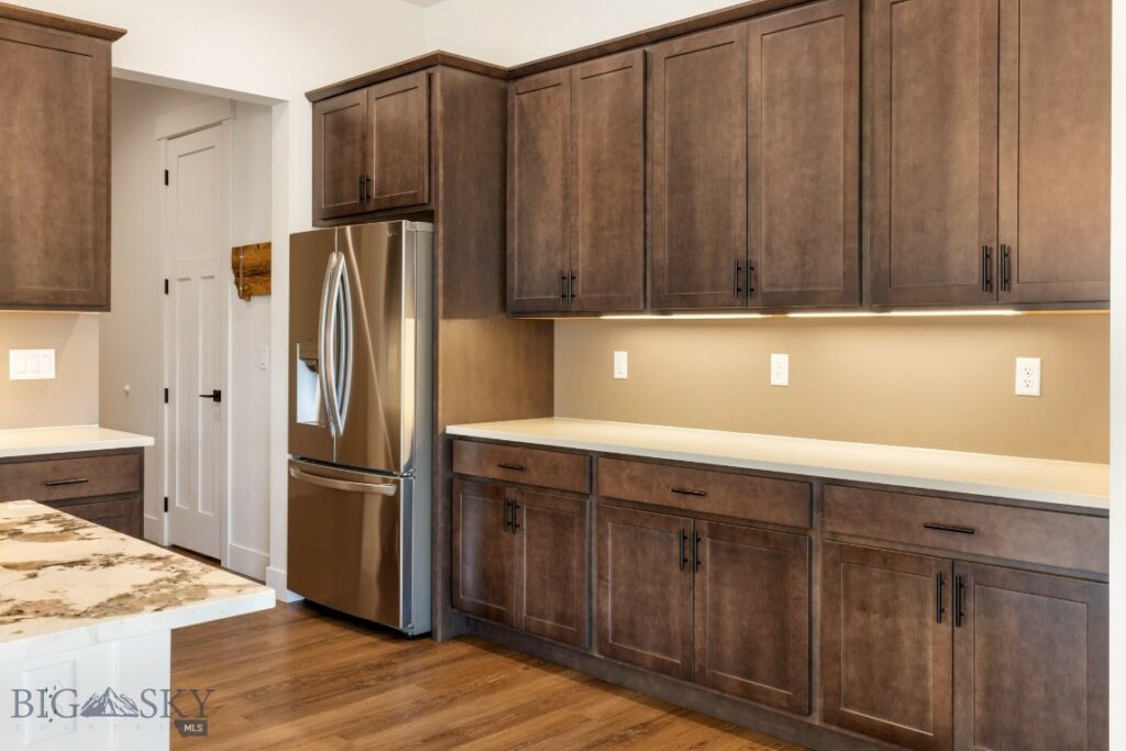 1609 Wyatt Earp Court