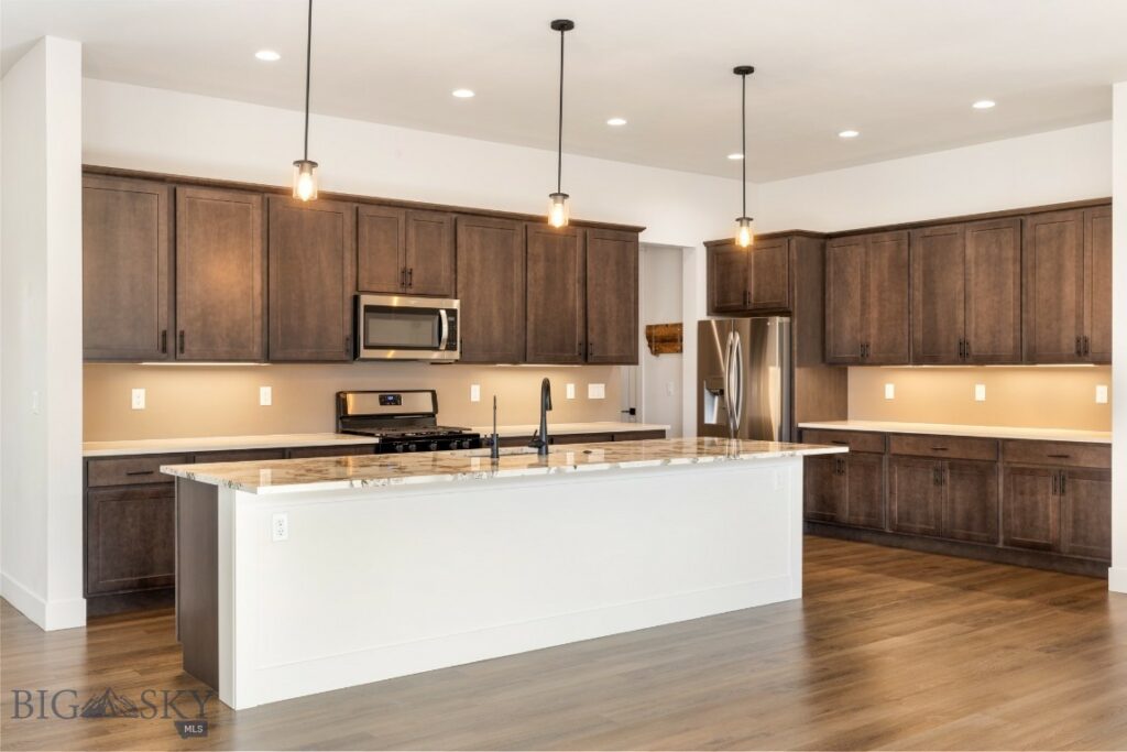 1609 Wyatt Earp Court