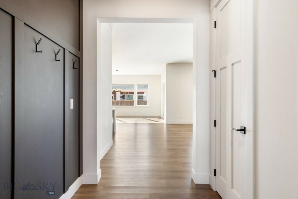 1609 Wyatt Earp Court