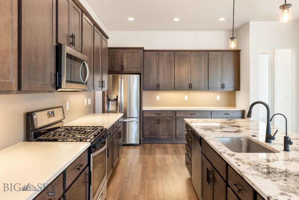 1609 Wyatt Earp Court