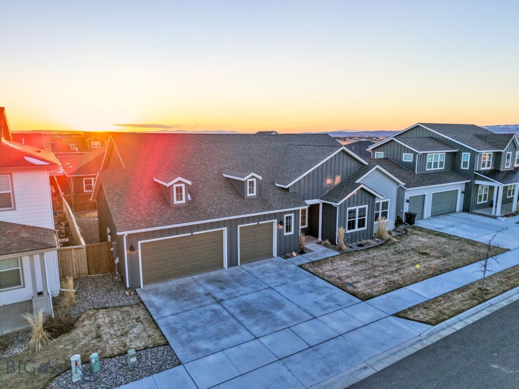 1609 Wyatt Earp Court