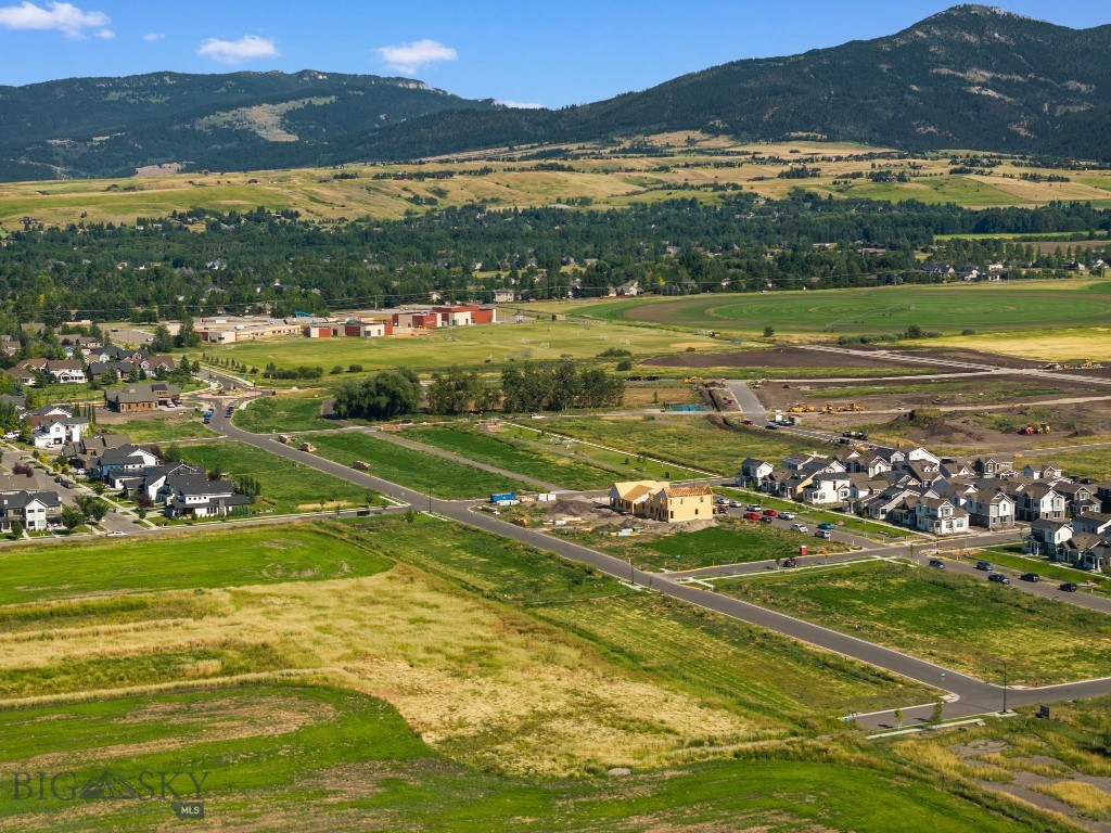 1613 Cambridge Drive