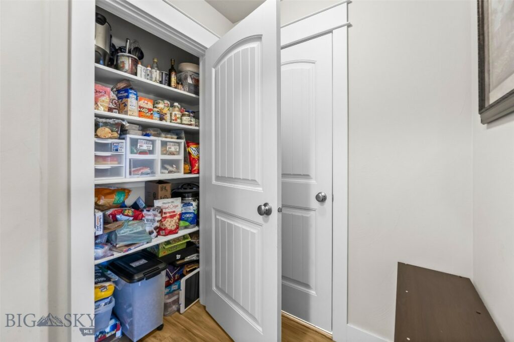 1613 Drummond Boulevard