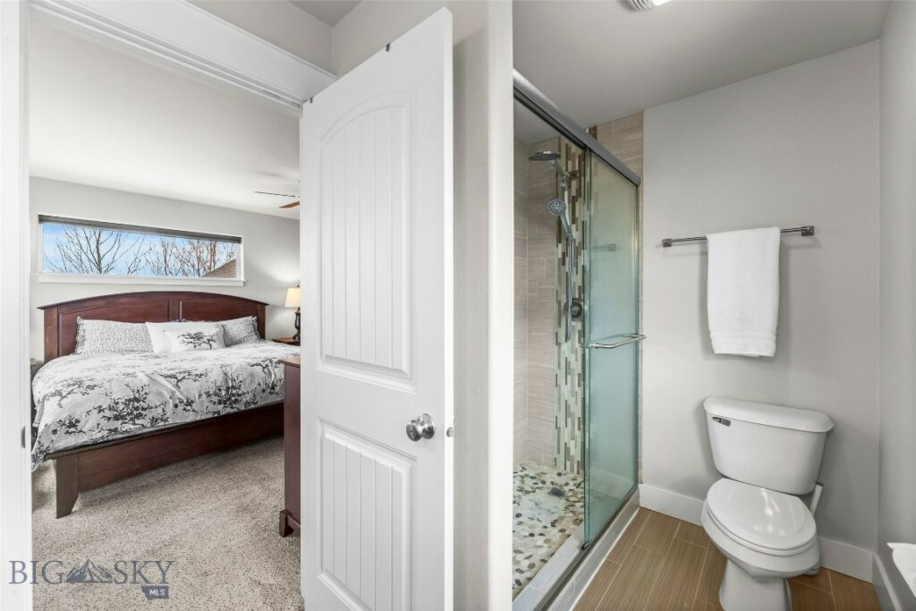 1613 Drummond Boulevard