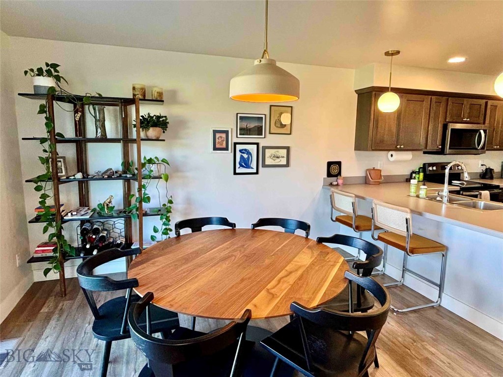 1640 New Holland Drive