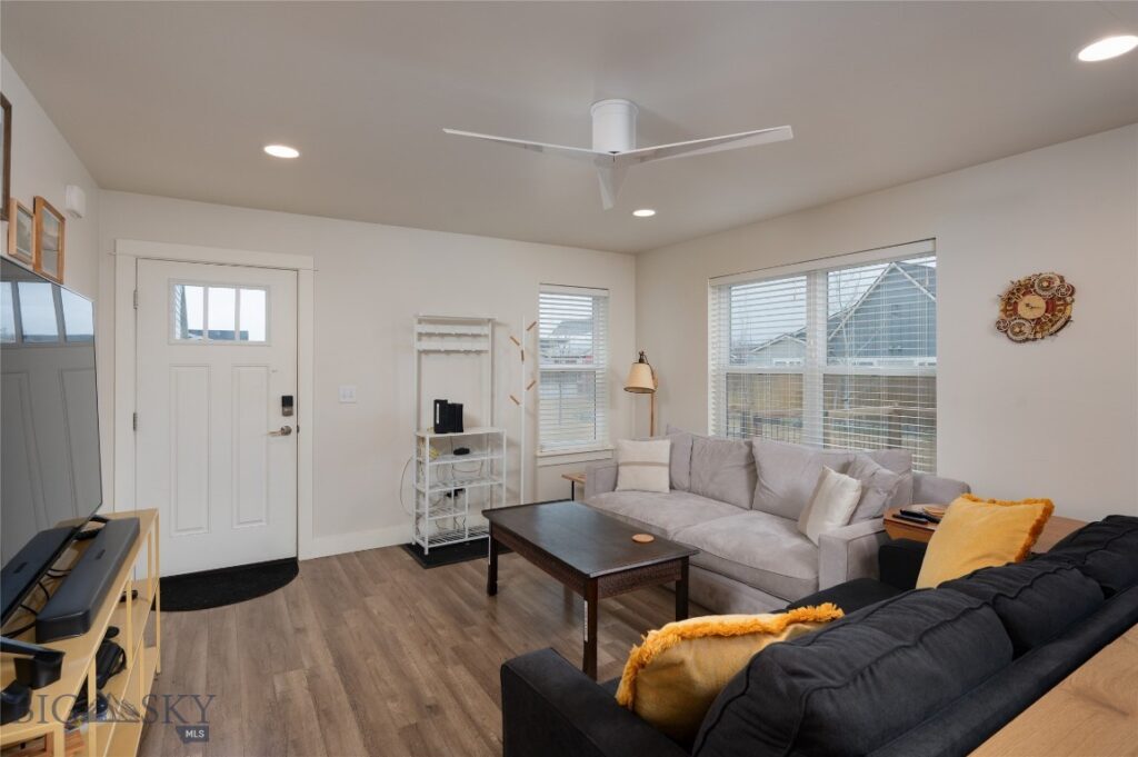 1640 New Holland Drive