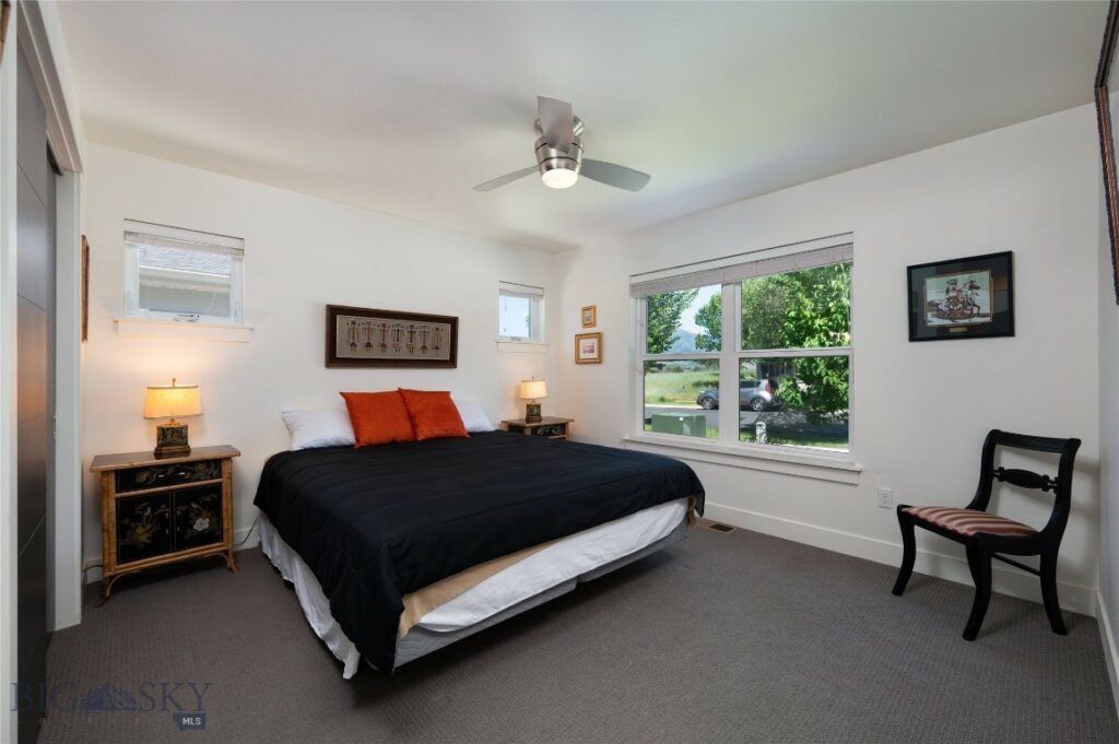 1665 Windward Avenue