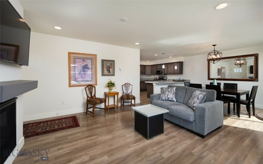 1665 Windward Avenue