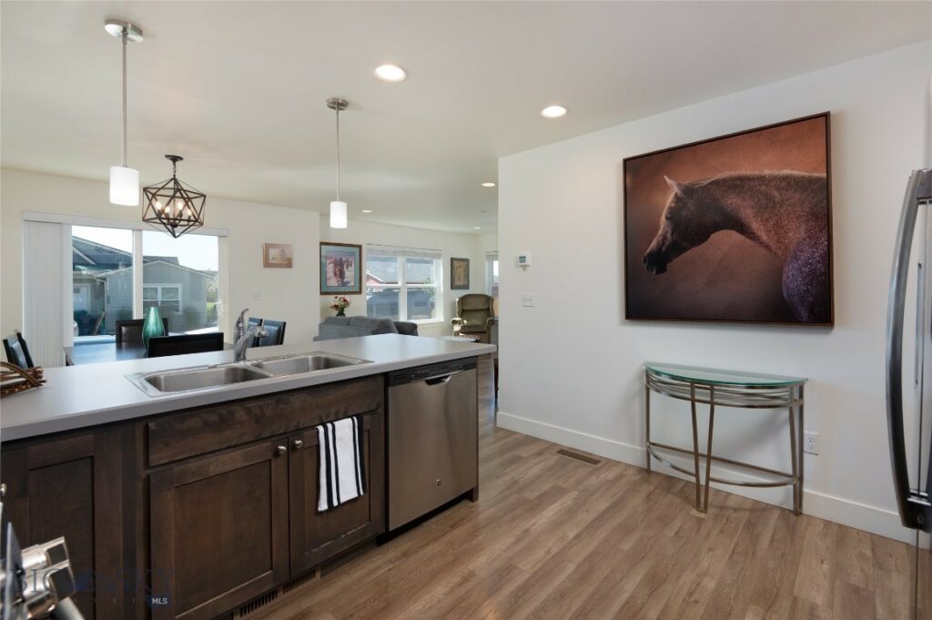 1665 Windward Avenue