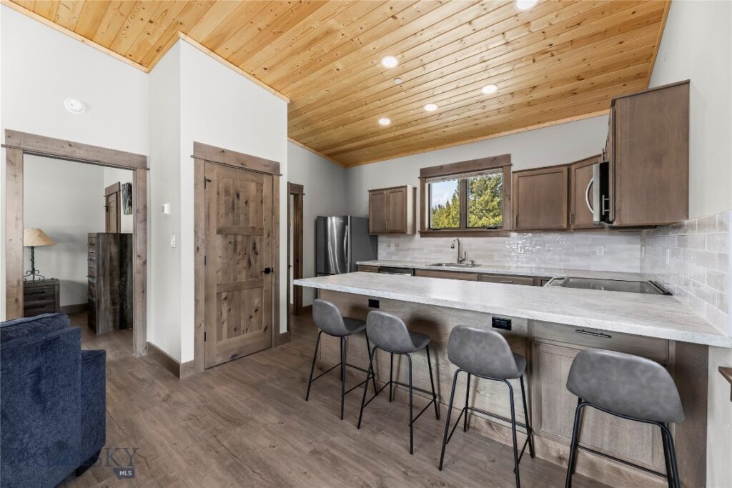 Big Sky MT 59716 - 21