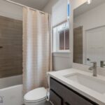 1704 Deadwood Loop