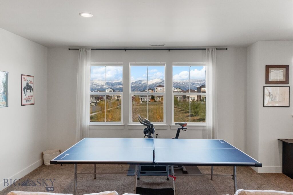 1704 Deadwood Loop