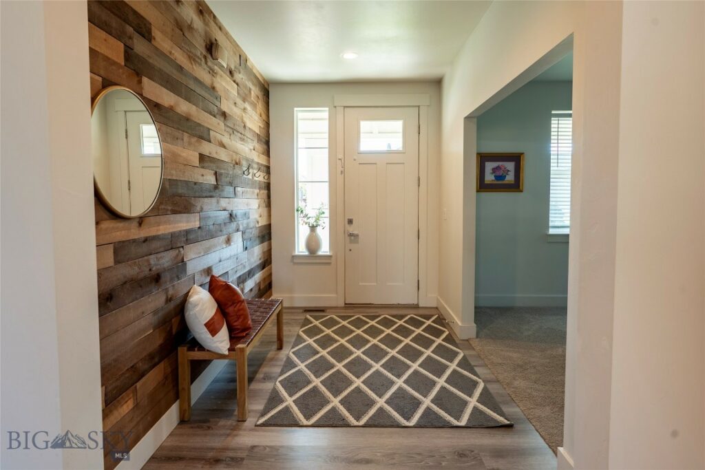 1704 Wyatt Earp Court