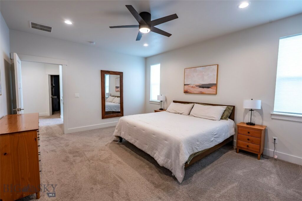 1704 Wyatt Earp Court
