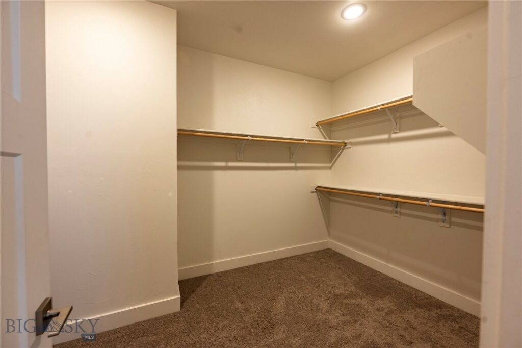 1704 Wyatt Earp Court