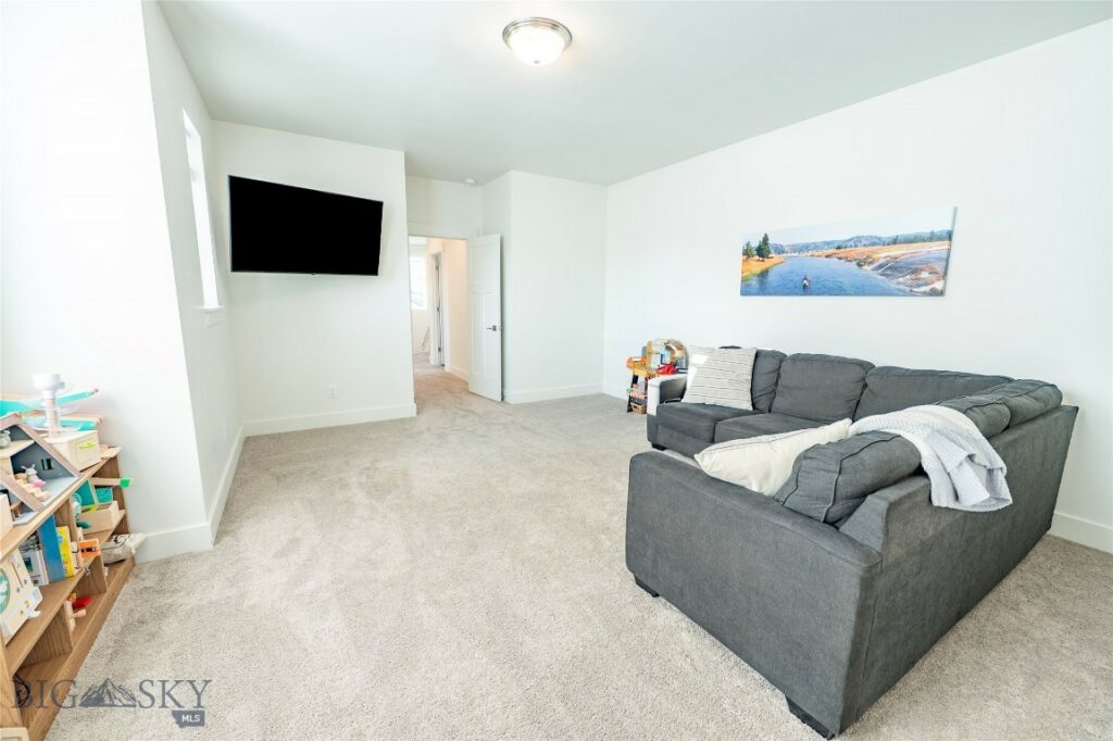 1704 Wyatt Earp Court