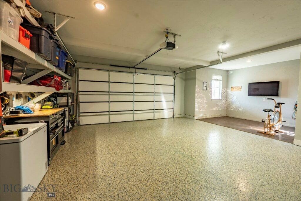 1704 Wyatt Earp Court