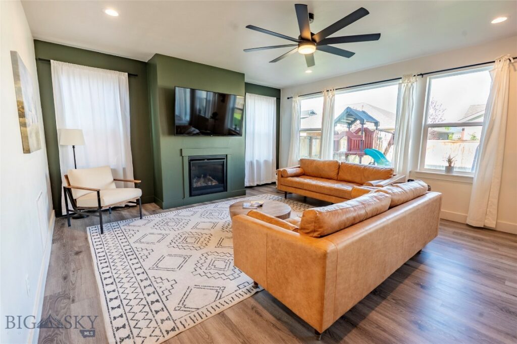 1704 Wyatt Earp Court