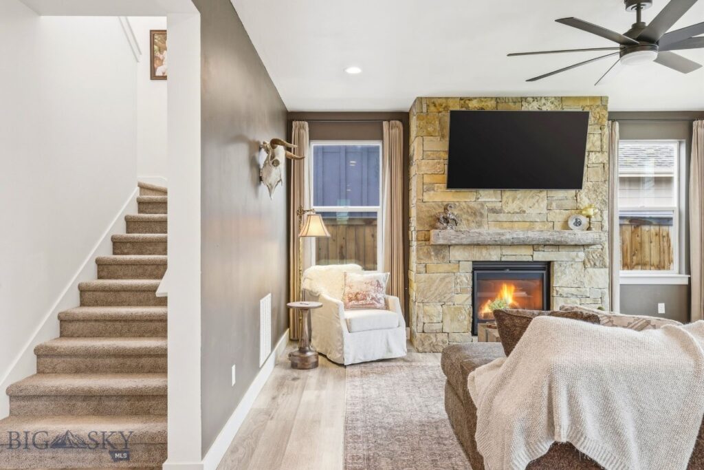 1704 Wyatt Earp Court