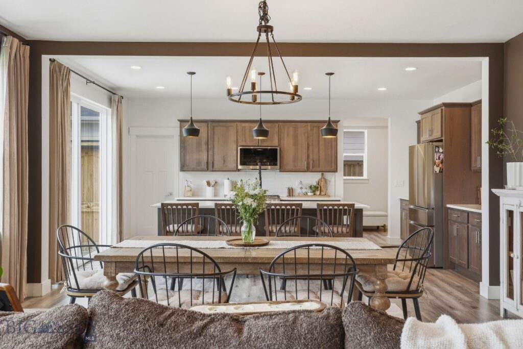 1704 Wyatt Earp Court