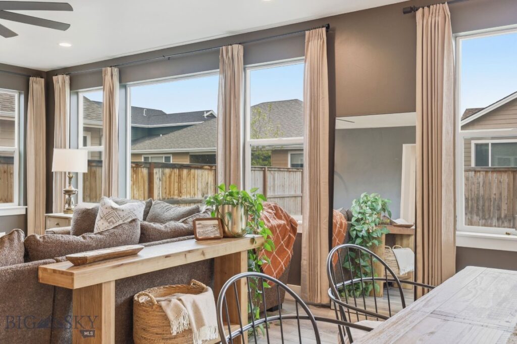 1704 Wyatt Earp Court