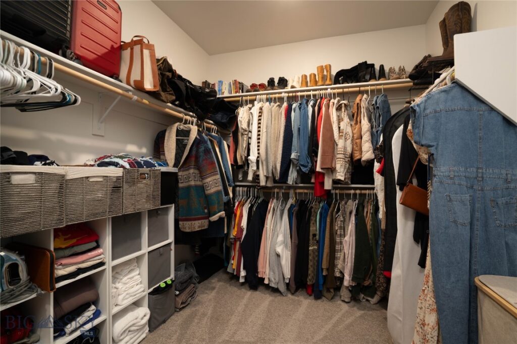 1704 Wyatt Earp Court