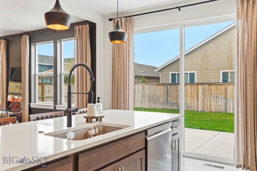 1704 Wyatt Earp Court