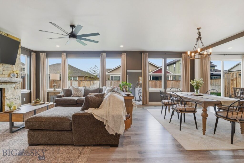 1704 Wyatt Earp Court