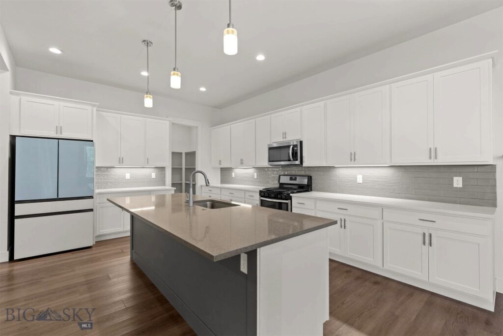 1705 Wyatt Earp Court