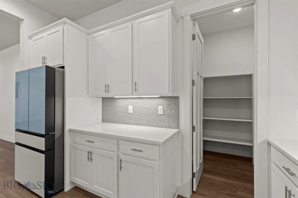 1705 Wyatt Earp Court