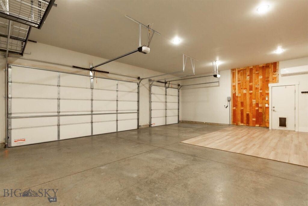 1705 Wyatt Earp Court