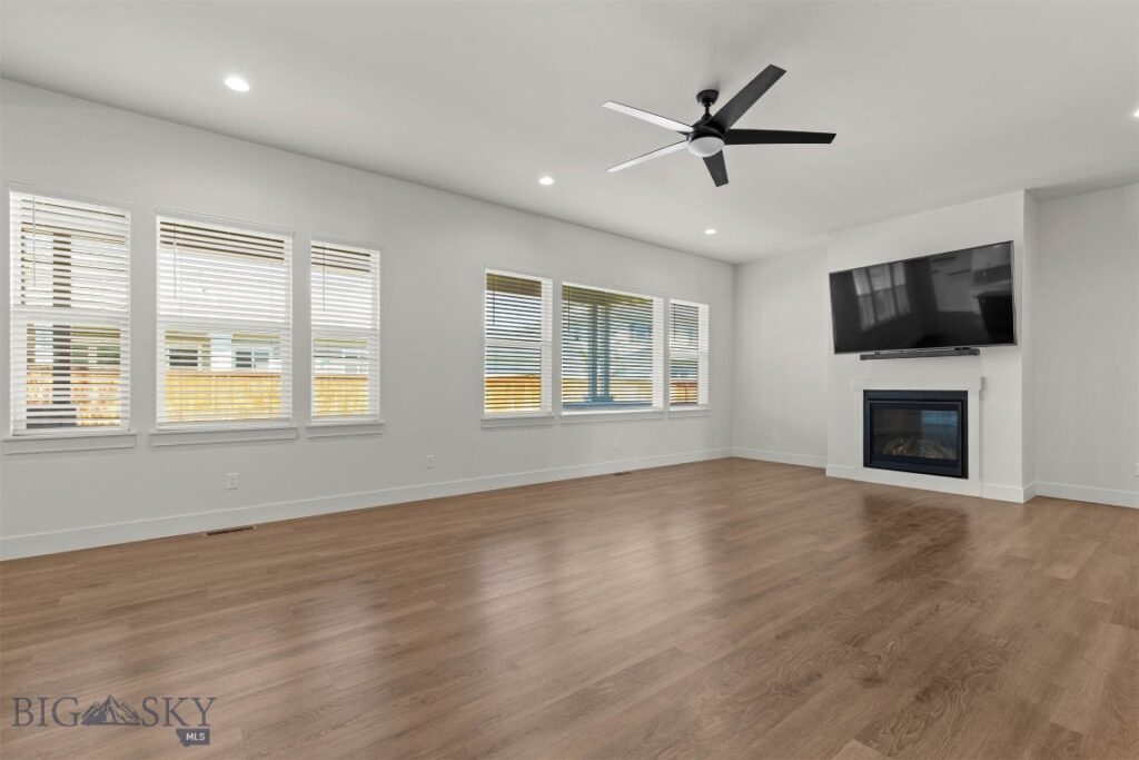 1705 Wyatt Earp Court