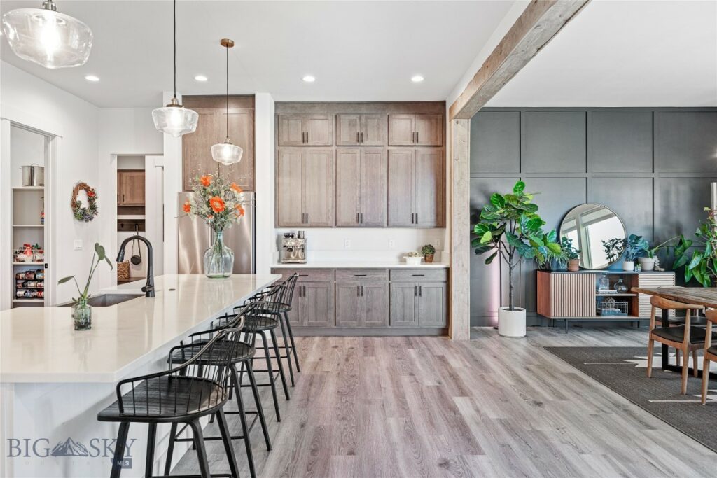 1711 Wyatt Earp Court