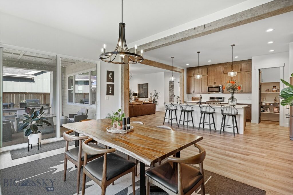 1711 Wyatt Earp Court