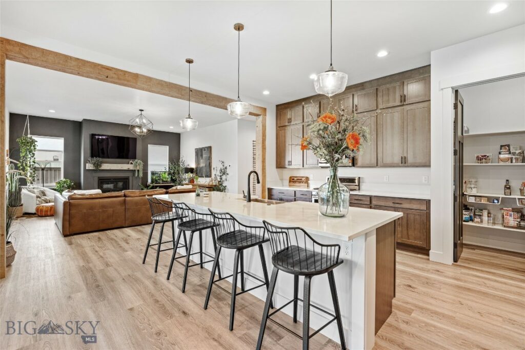 1711 Wyatt Earp Court