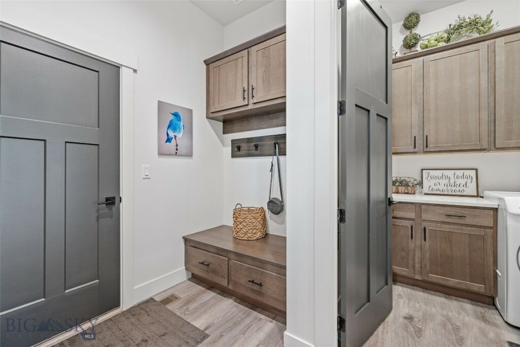 1711 Wyatt Earp Court