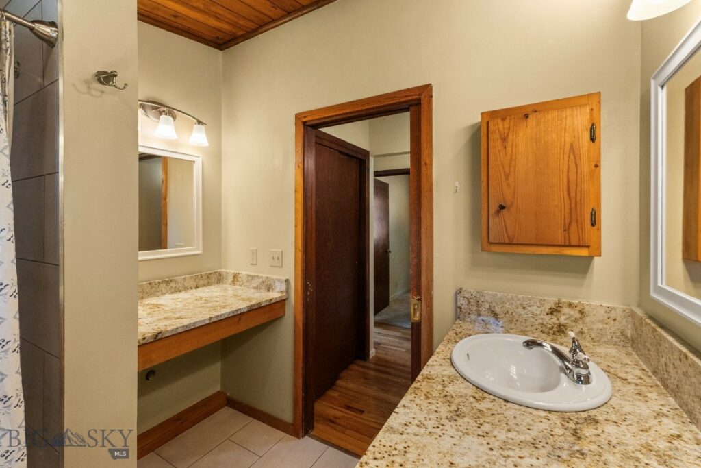 1714 Alder Court Ln.