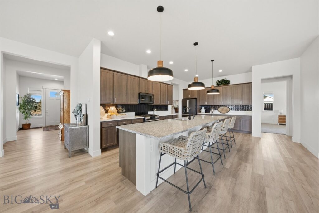 1718 Wyatt Earp Court
