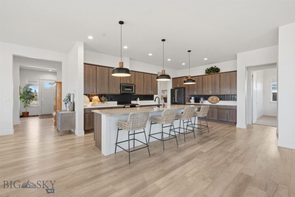 1718 Wyatt Earp Court