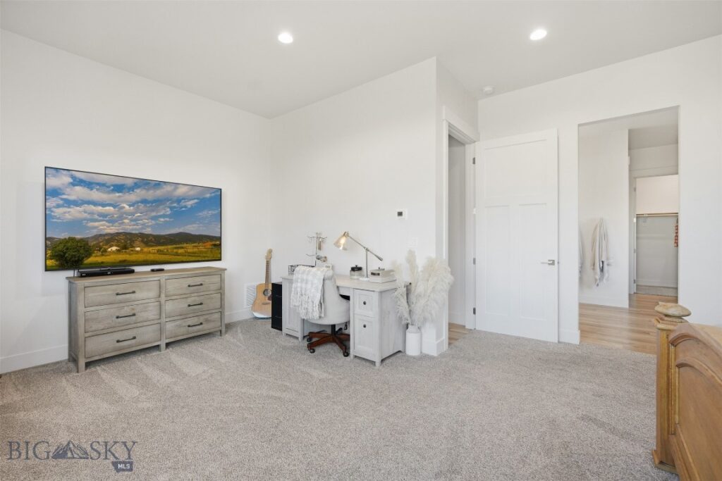 1718 Wyatt Earp Court