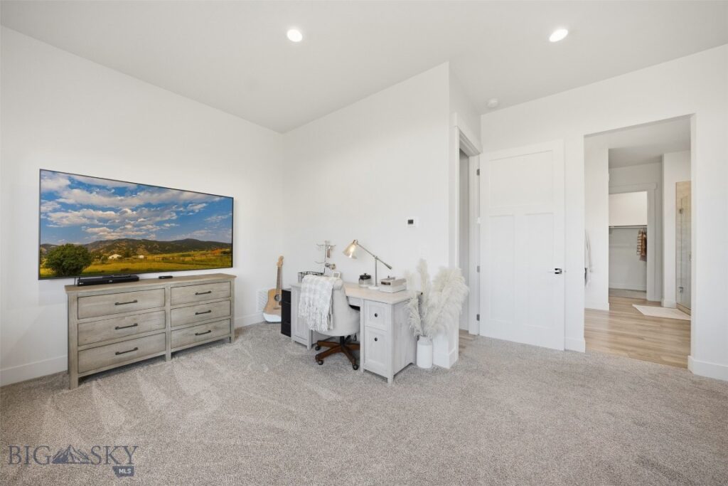 1718 Wyatt Earp Court