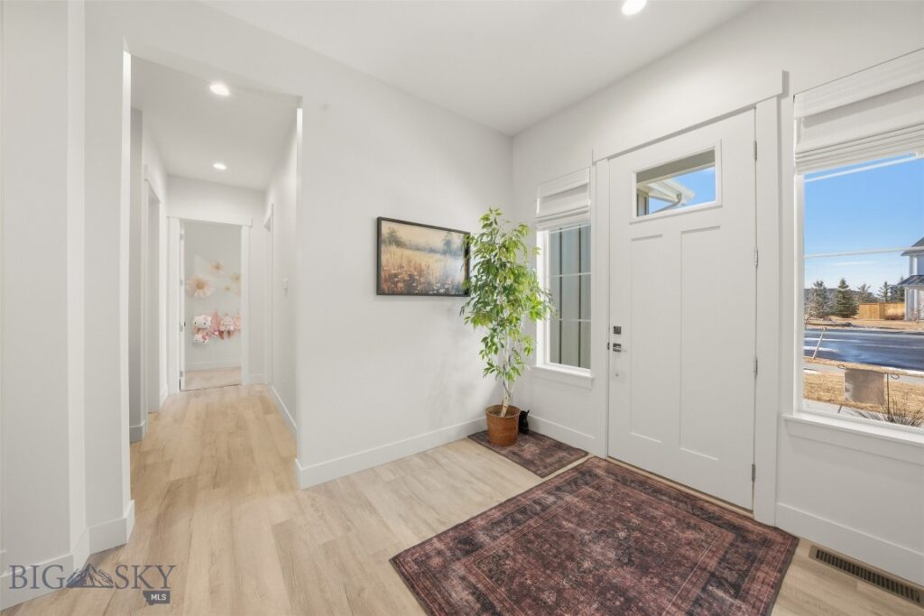 1718 Wyatt Earp Court