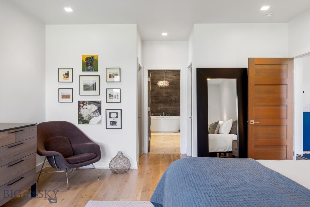 1719 Midfield Street